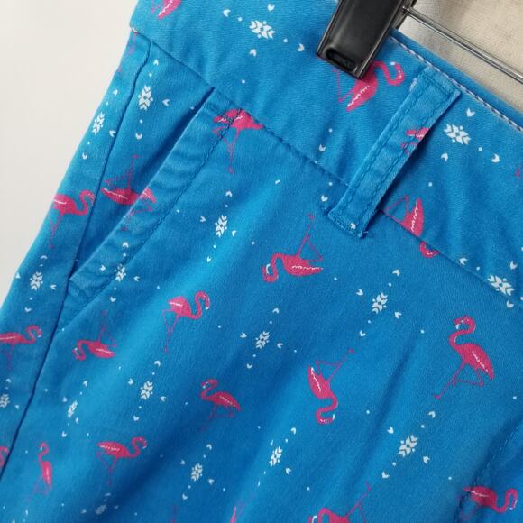 Crown & Ivy Blue Pink White Flamingo Shorts Nice Size 6 P - Picture 2 of 4